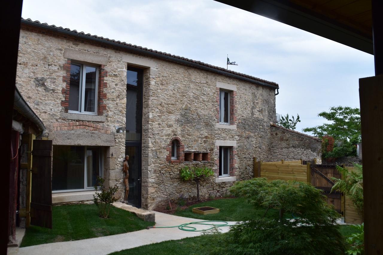 Les Maillettes Bed & Breakfast Les Épesses Екстериор снимка