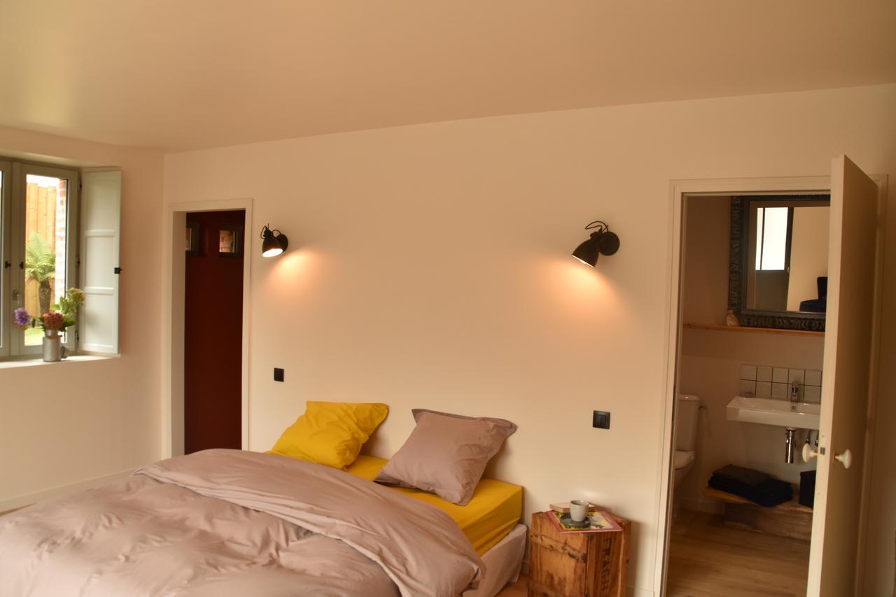 Les Maillettes Bed & Breakfast Les Épesses Екстериор снимка